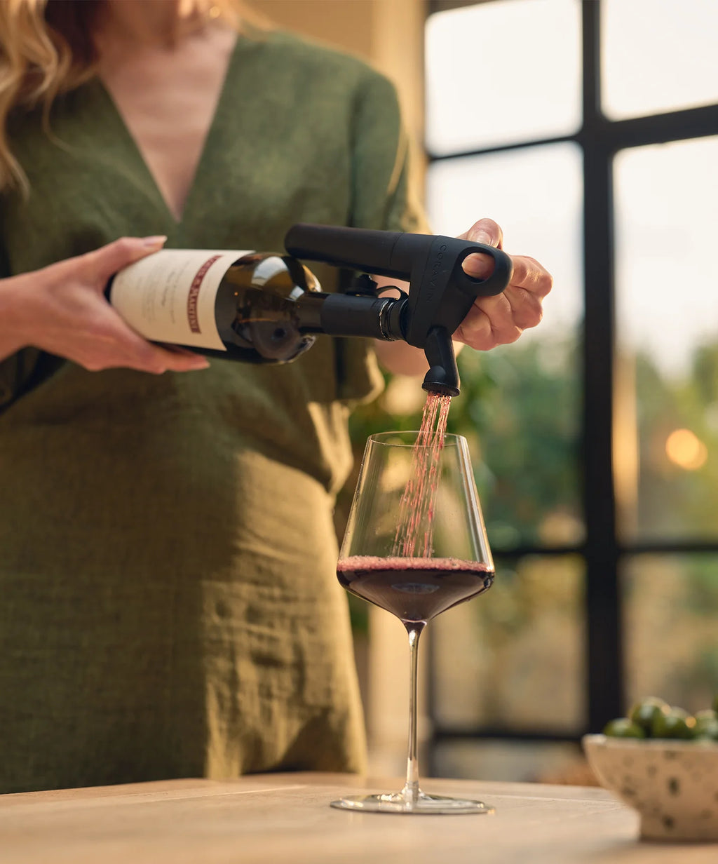 Coravin Pivot Plus System do przechowywania wina Czarny